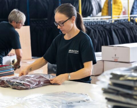bracchii fashion logistics services